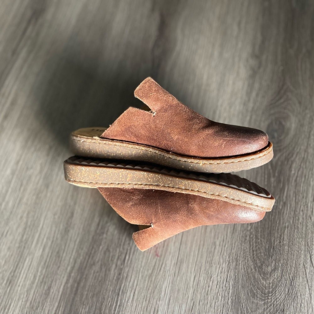 Born Selina Leather Distressed Slip On Mule Shoes - Picture 5 of 9